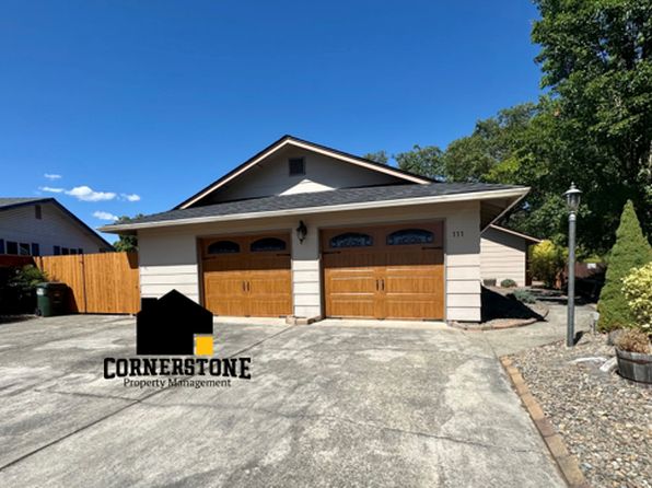 111 Walnut Dr
