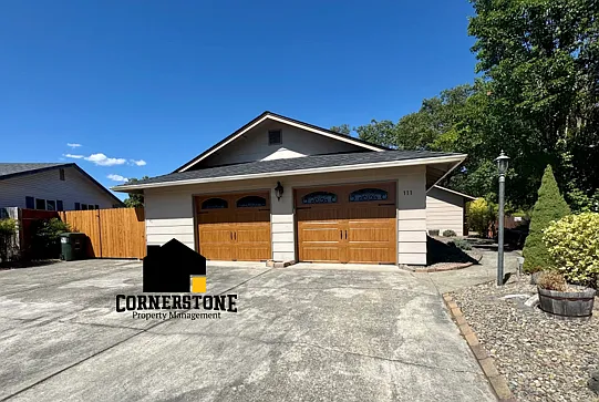 111 Walnut Dr photo 1