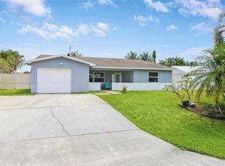 9714 Bluebell St, Palm Beach Gardens, FL 33410