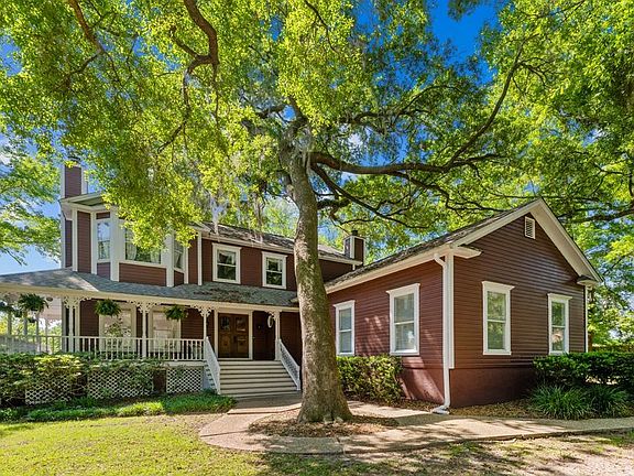 2nd image of 3309 Clifden Dr