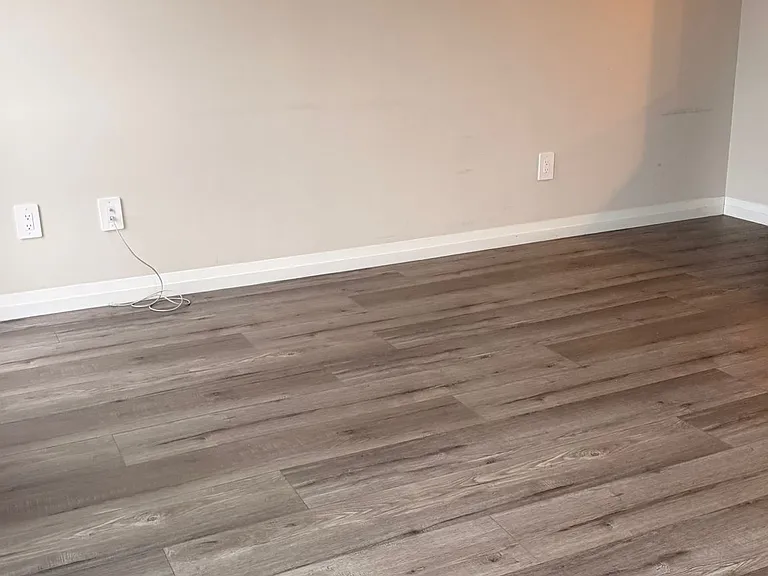 720 Grey St #50 — Photo 4