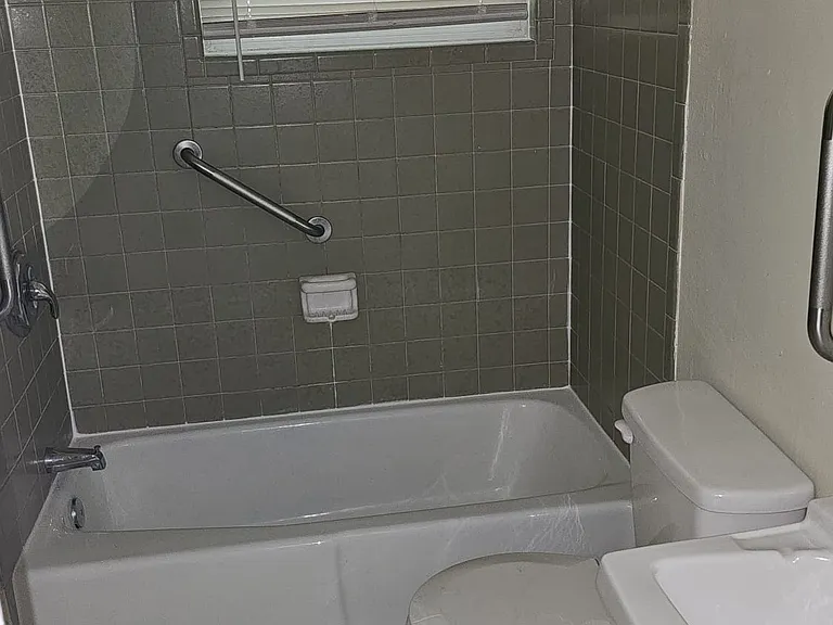 325 W Mariana Ave #1 — Photo 2