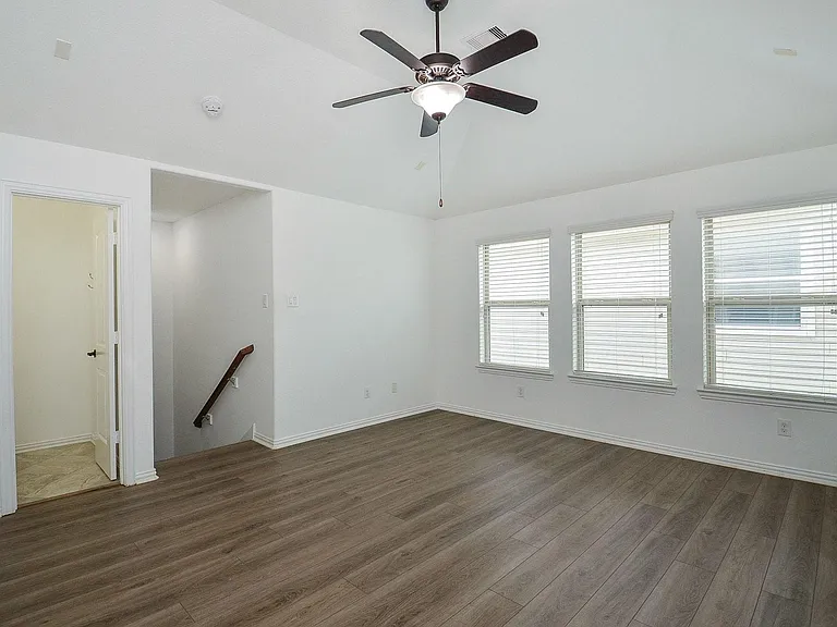 14806 Raleighs Meadow Ct — Photo 16
