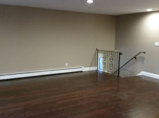 95 Albany Ave, Kinderhook, NY 12106