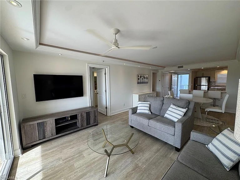 37 High Point Cir E #305 — Photo 7