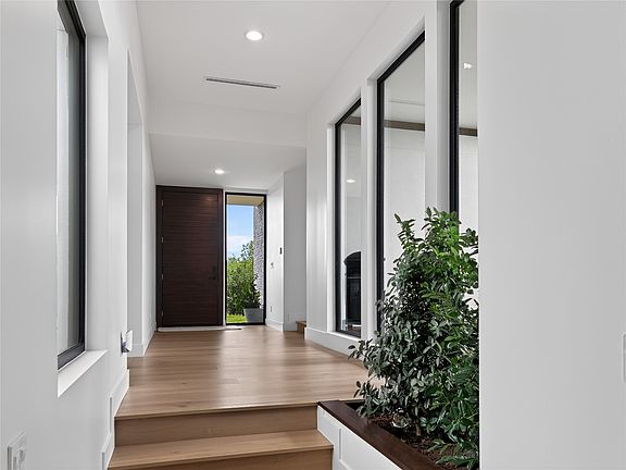 5th image of 3120 Sanctuary Dr