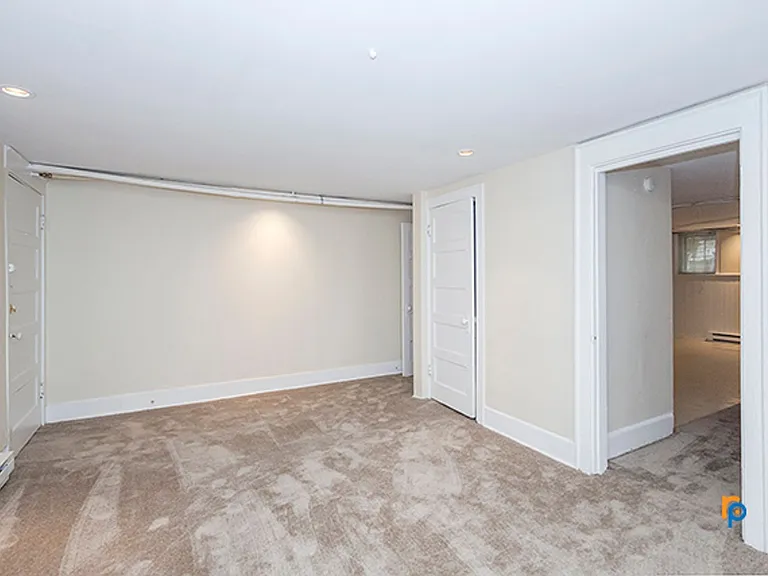 257 Hosea Ave — Photo 5