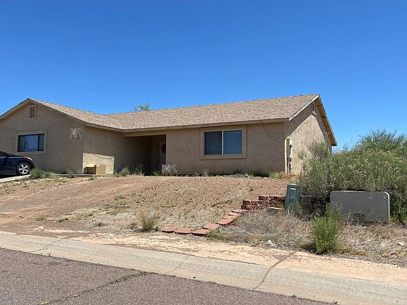 2nd image of 518 W Hartford Rd