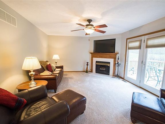 4th image of 406 Timberwind Ln
