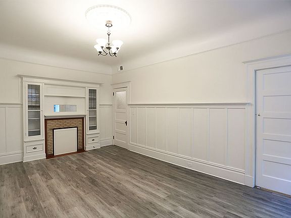 4th image of 1811 Golden Gate Ave