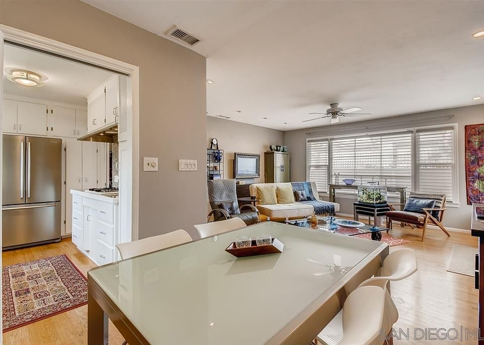 2nd image of 2834 Copley Ave