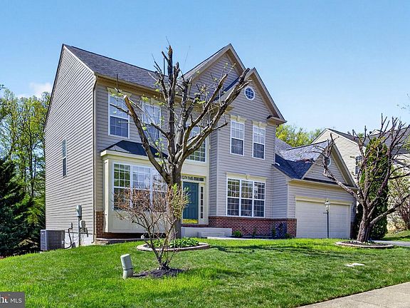 3rd image of 4255 Pemberley Ct