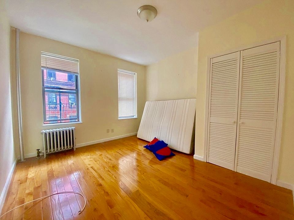 2nd image of 147 Orchard St APT 5