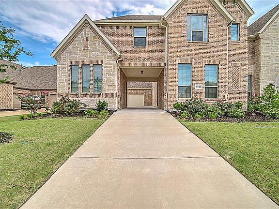 3rd image of 1041 White Crest Ln