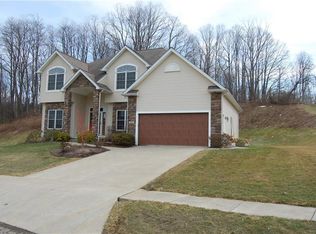 1209 Silver Dr, Erie, PA 16509