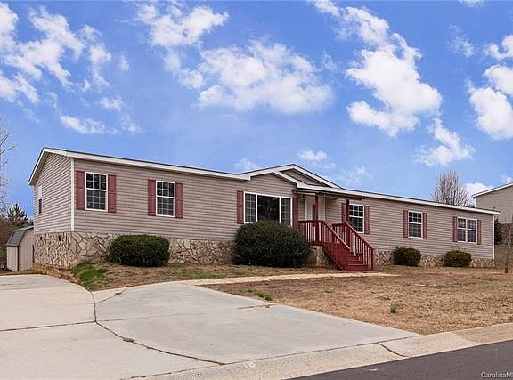 2nd image of 1164 Peppertree Dr