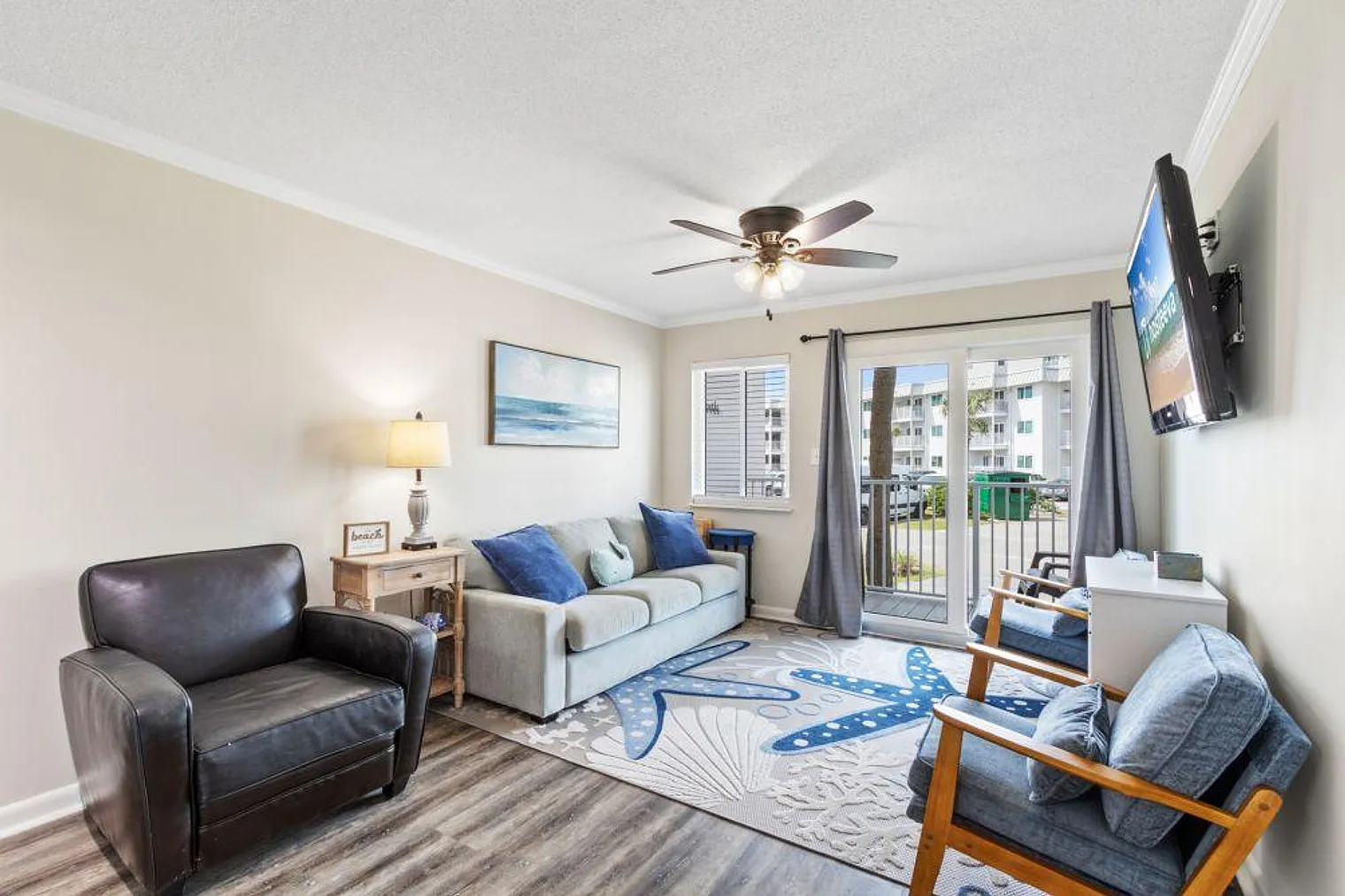 2 bed, 2.0 bath, 775 sqft, $3,280 — Photo 1