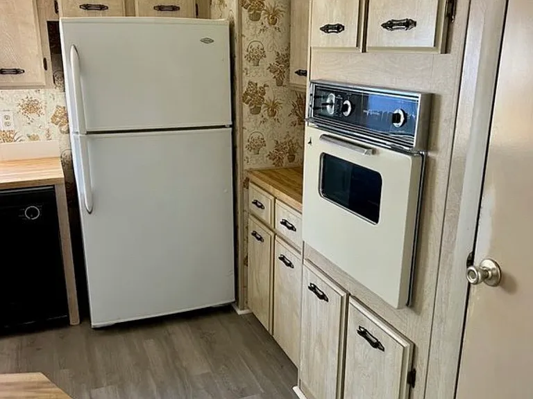 4714 Mundell Ave — Photo 10
