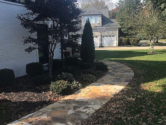 2nd image of 410 Council Bluff Pkwy