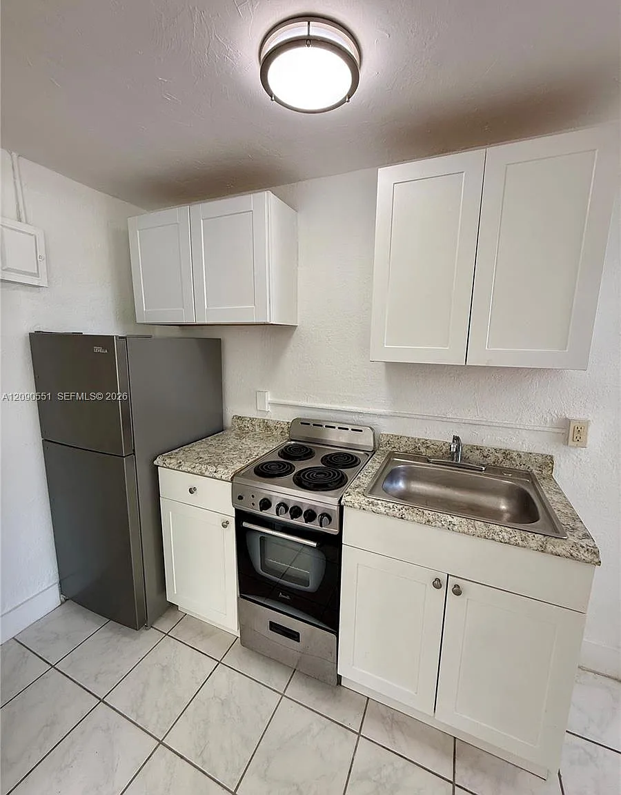 Park Front Condo — Photo 3