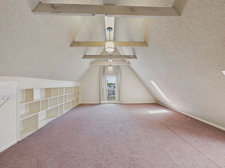 205 Logan St — Photo 16