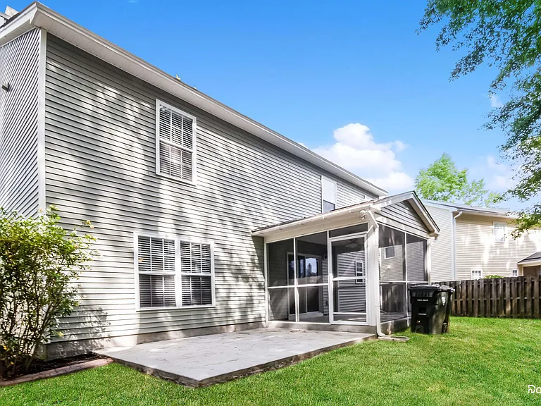 214 Breckingridge Dr — Photo 15