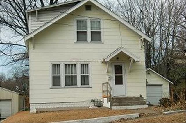 2nd image of 410 Green St
