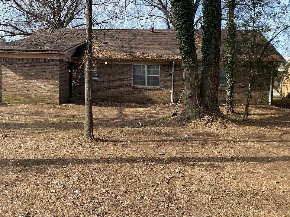 2nd image of 3390 Castleman St