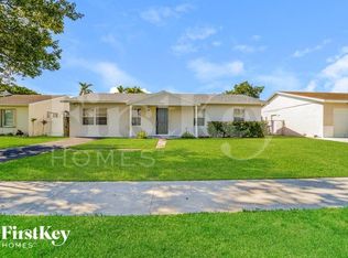7872 SW 4th Pl, Pompano Beach, FL 33068