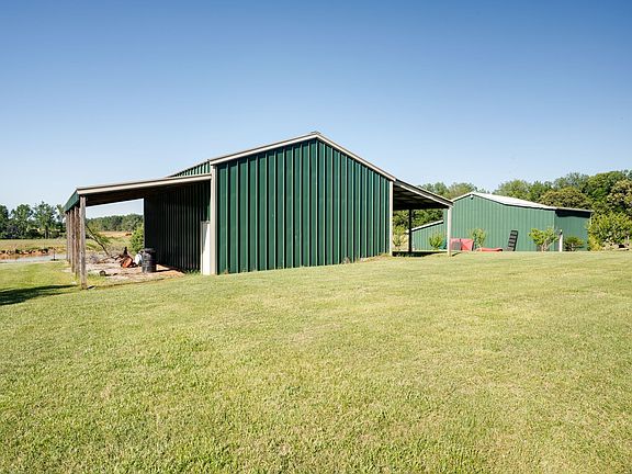33rd image of 134 N Harris Rd