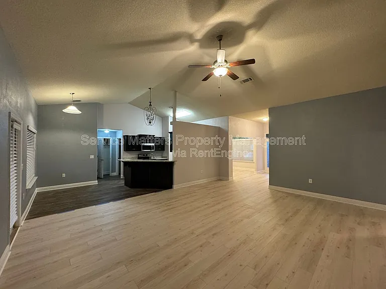 4504 Hampton Bay Blvd — Photo 5