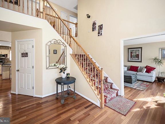 5th image of 9309 E Carondelet Dr