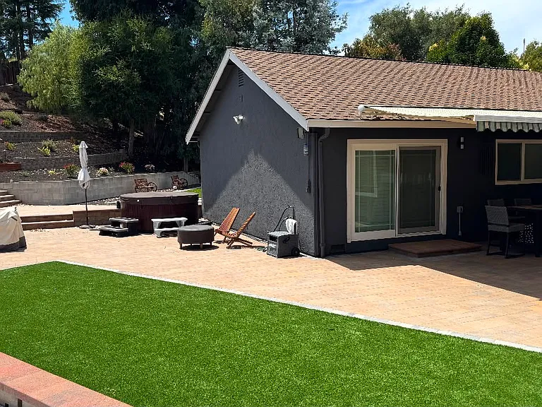 8667 Bloomington Ct — Photo 9