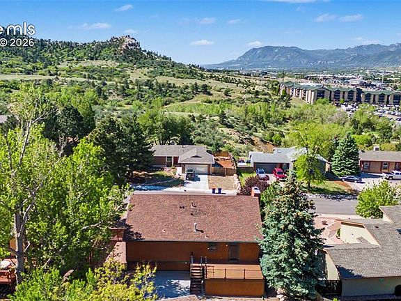 5th image of 840 Pulpit Rock Cir S