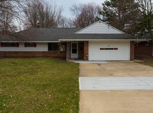 495 Jeannette Dr, Richmond Heights, OH