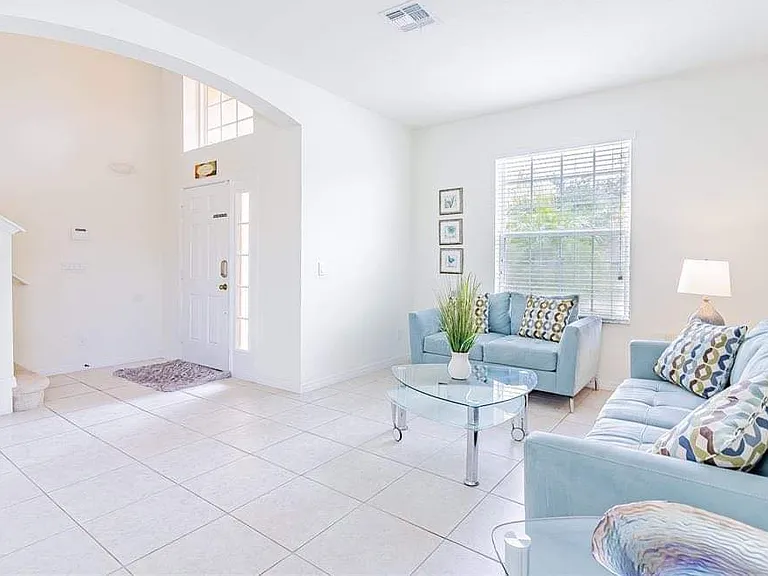 Dharma Cir — Photo 10