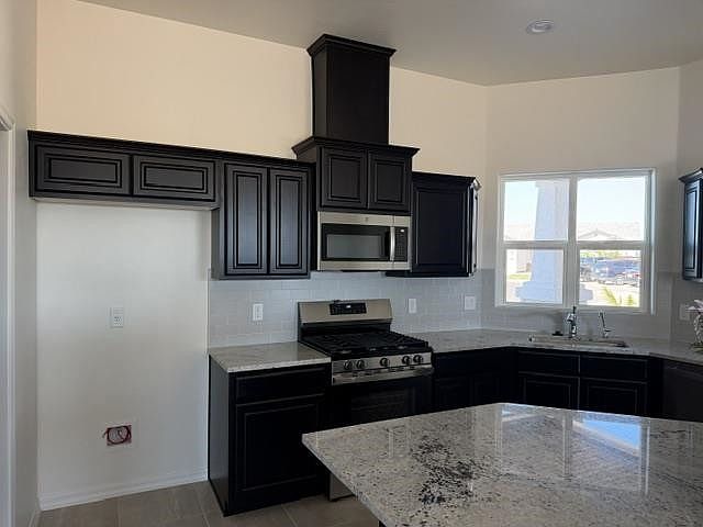 2nd image of 3335 W 36th Pl
