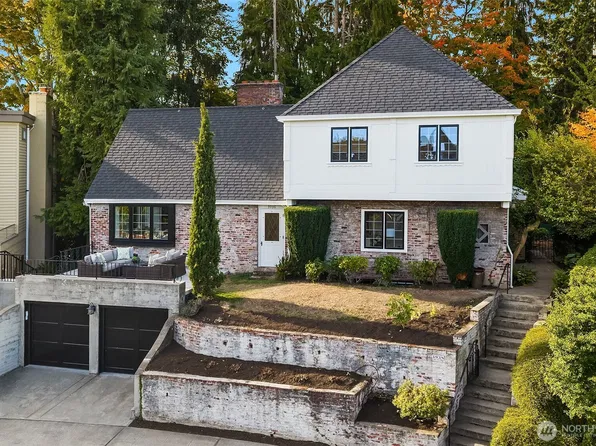 3938 NE Belvoir Place, Seattle, WA 98105