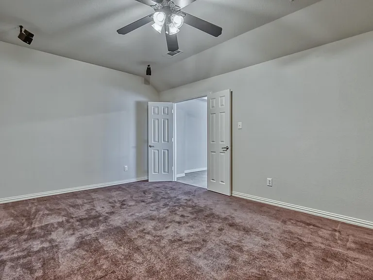 4609 Pine Brook Dr — Photo 30