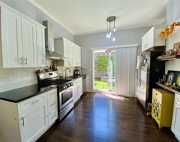 217 Cambridge Ave — Photo 8