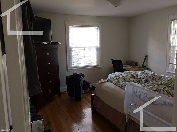 42 Hatfield Rd. Newton Unit Photo 6