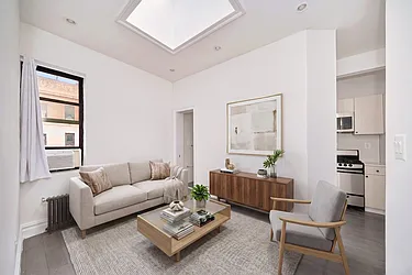 18 Avenue A, #3E