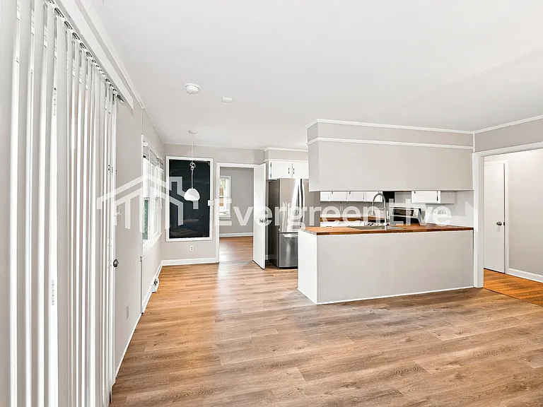 3937 Belshire Ln — Photo 4