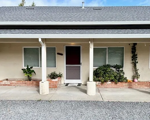 2 bed, $2,000 — Photo 1
