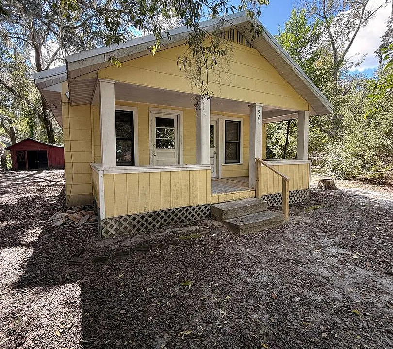 921 NW 30th Ave