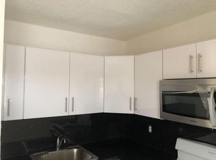 300 SW 4th Ave APT 1, Miami, FL 33130