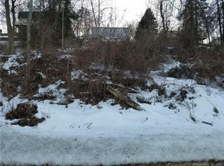 8 Bayview Dr, Brookfield, CT 06804