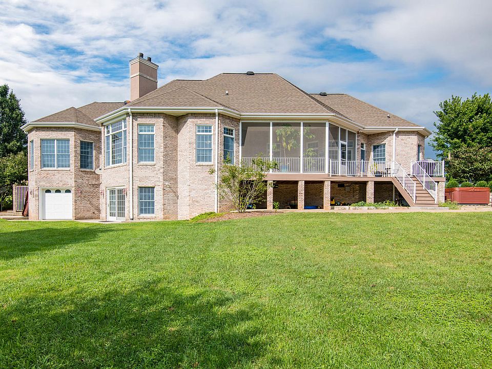 1st image of 140 Benton Farms Ln