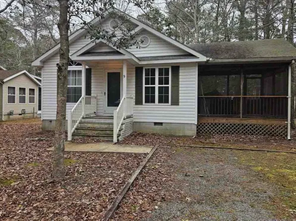 9 Camelot Cir, Ocean Pines, MD 21811