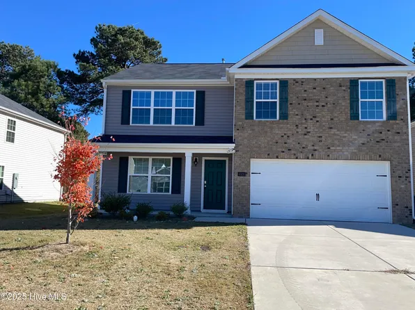 4529 Sandstone Dr, Greenville, NC 27858